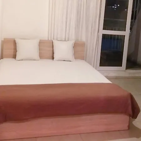 Studio- The Sea アパート